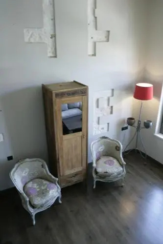 Mosaic Venetian Harbour Suites