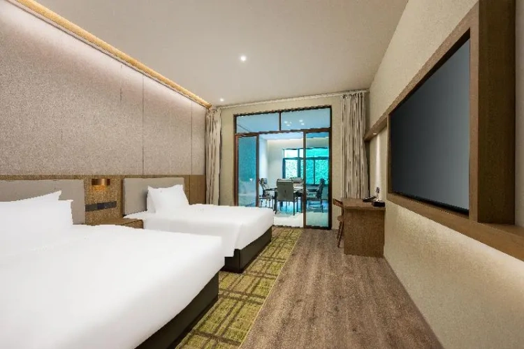1 Bedroom Quadruple Suite