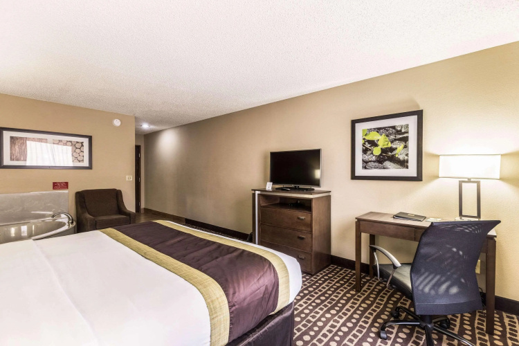 Quality Inn West Plains MO