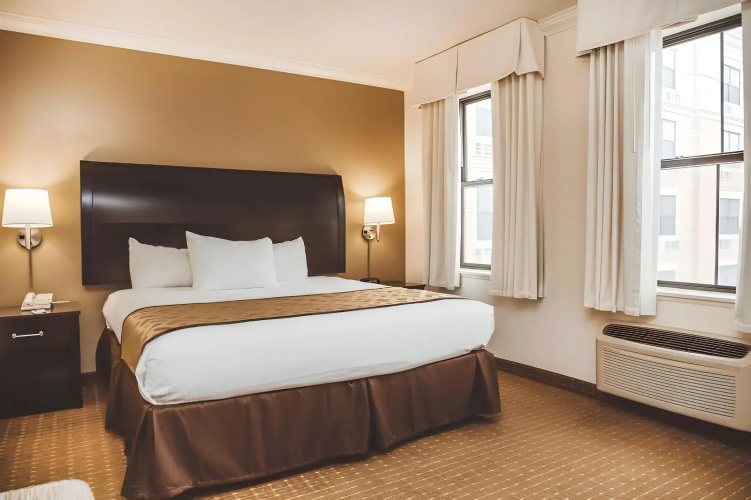 Chicago South Loop Hotel