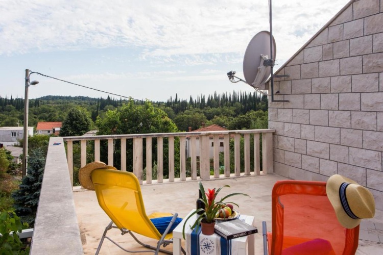 2 Bedrooms Comfort Apartment with garden view