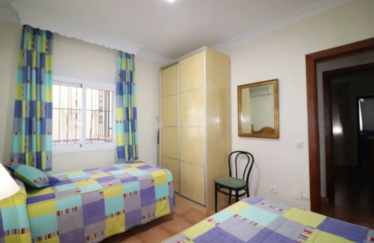 1107 Villa Salares