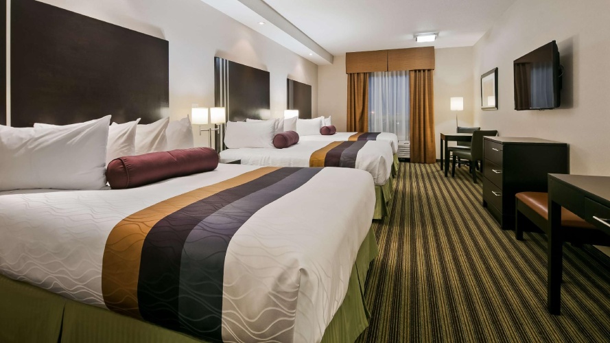 Sextuple Family Suite