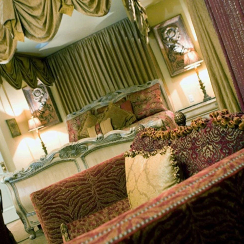 Two Hearts Inn