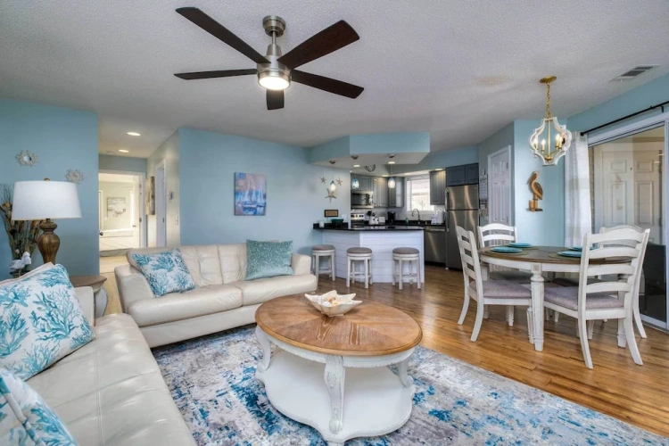 2 Bedrooms Apartment