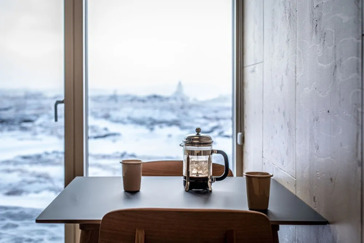 Aska Modern Cabin
