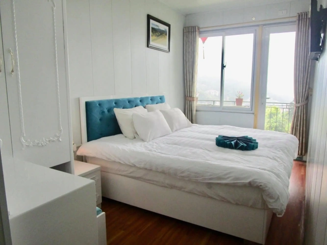 1 Bedroom Deluxe Double room with mountain view