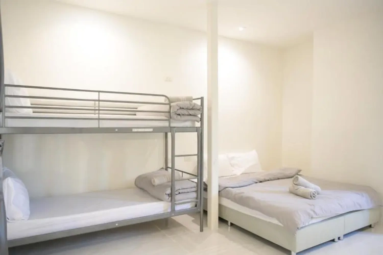 Deluxe Quadruple room