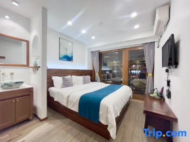 Standard Double room with river view