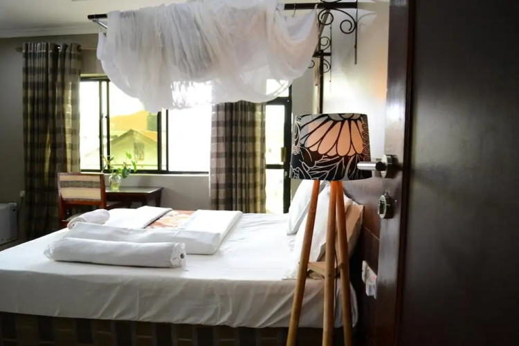 The Walkgard Transit Hotel