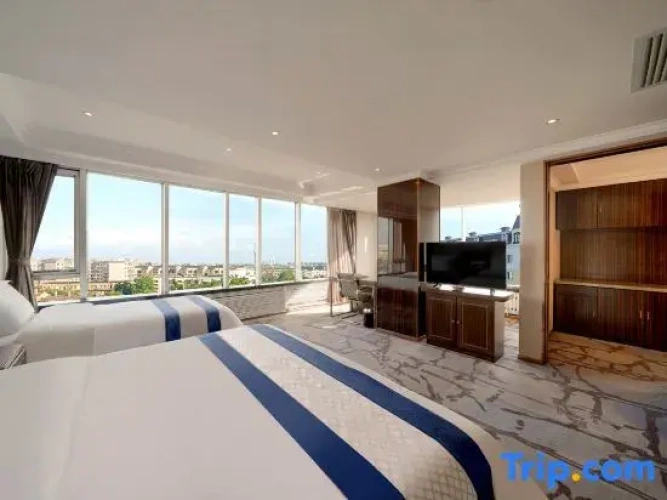 Standard Family room