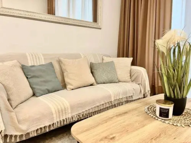 Luxury 5th Avenue Menesse 32