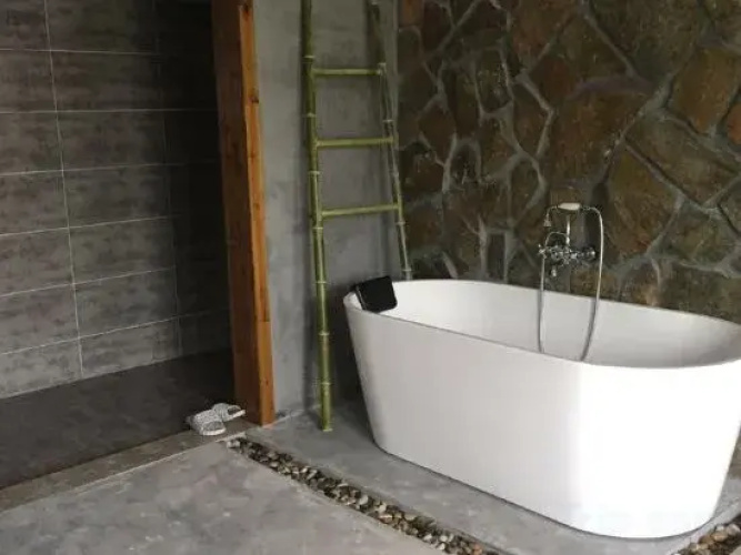 Stream Banks Private Hostel