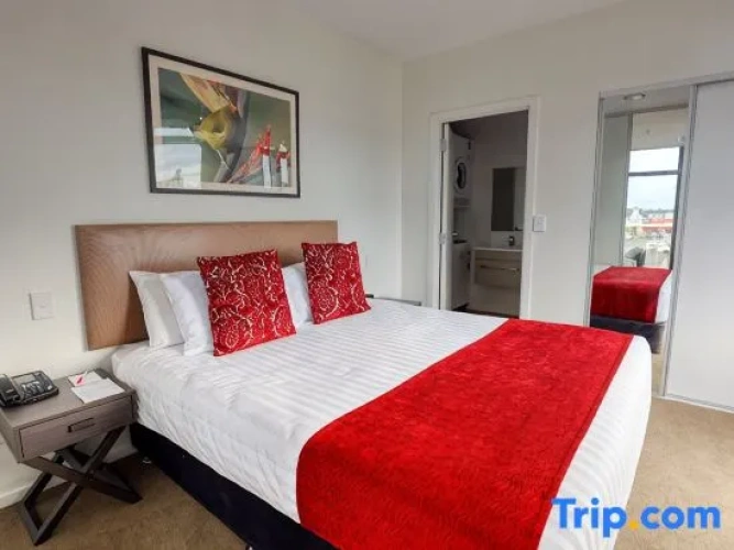2 Bedrooms Double Apartment