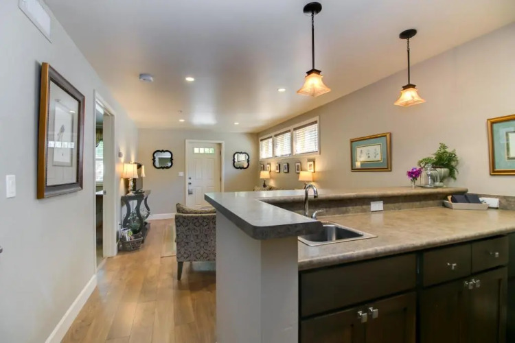 Winchester Inn Over view