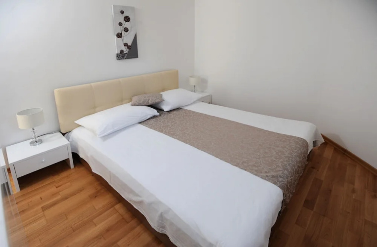 Citybreak Apartman With Private Beach Near Split
