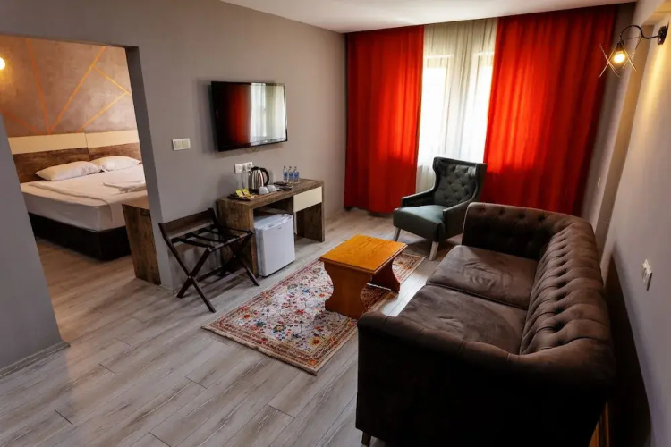 Taşkın Hotel
