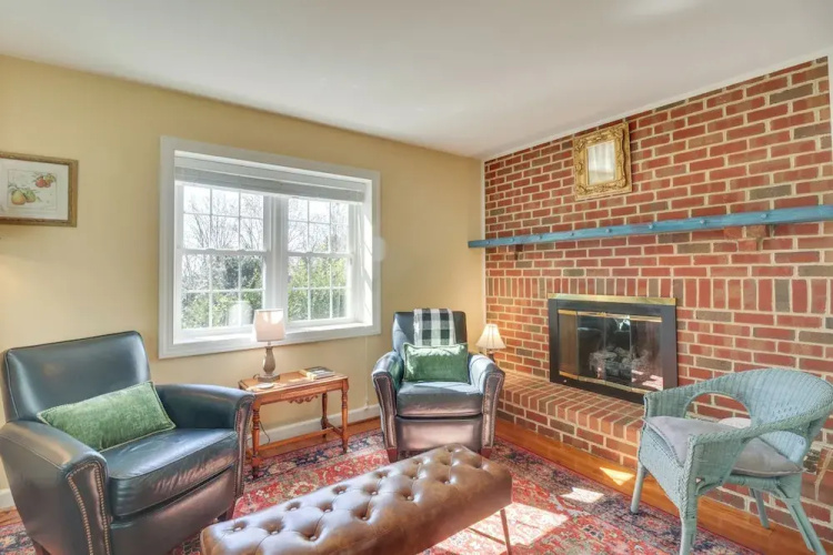 Rural and Spacious Virginia Home on ~ 2 Acres!