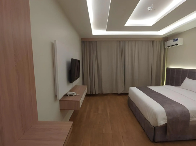 Golden Tulip Abha
