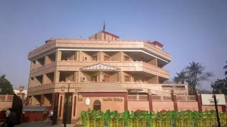 Oyo Premium Patliputra Patna - Patna