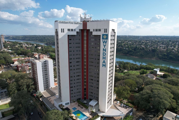 Wyndham Golden Foz Suites photo 30