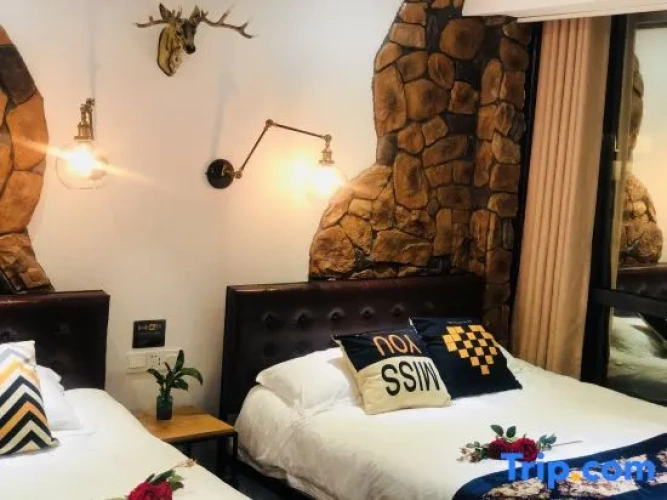 Deluxe Double Family room