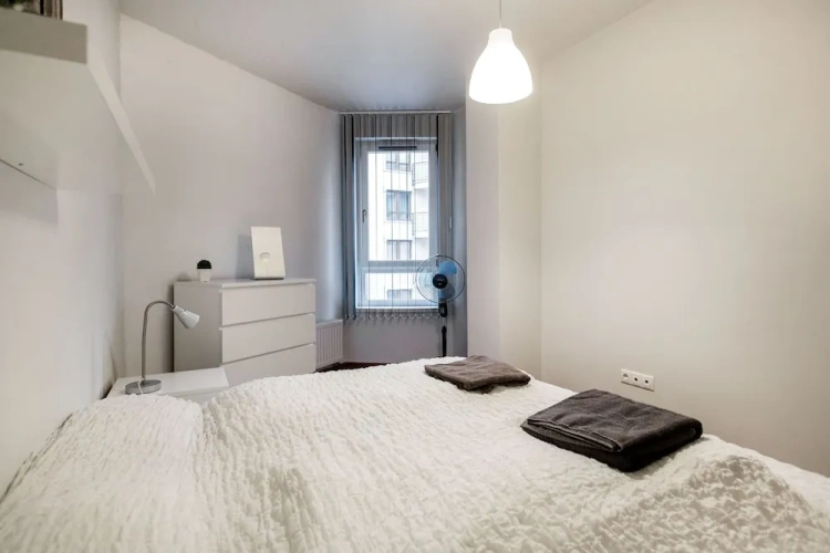 2 Bedrooms Apartment