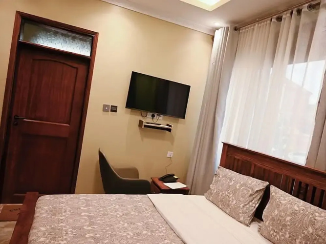 Neon Hotel Ntinda
