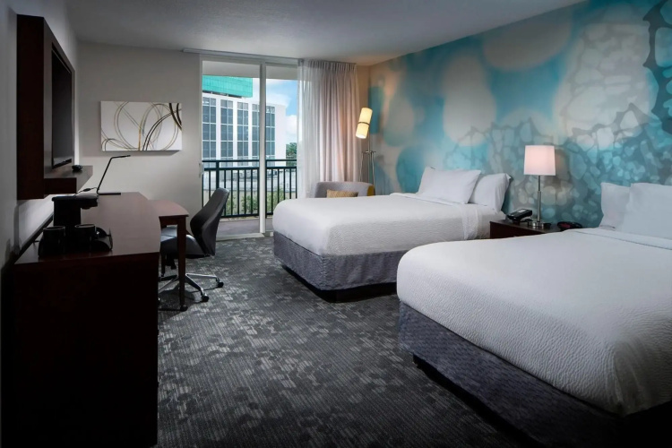 Courtyard by Marriott Miami Dadeland
