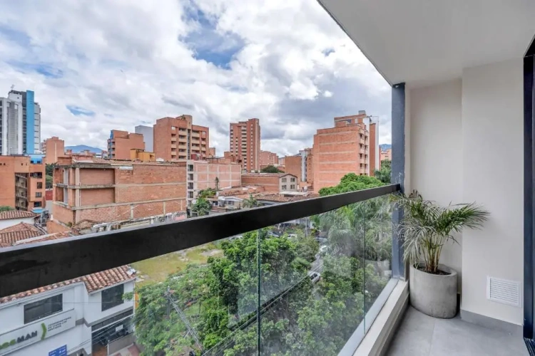 Apartment with balcony