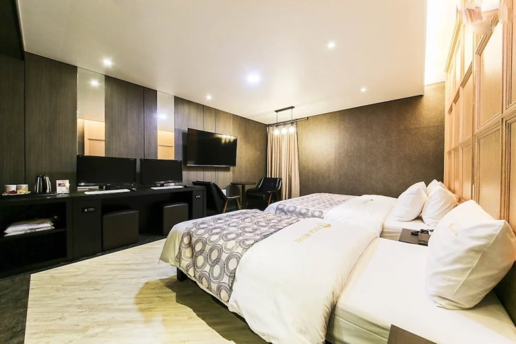 Deluxe Twin room