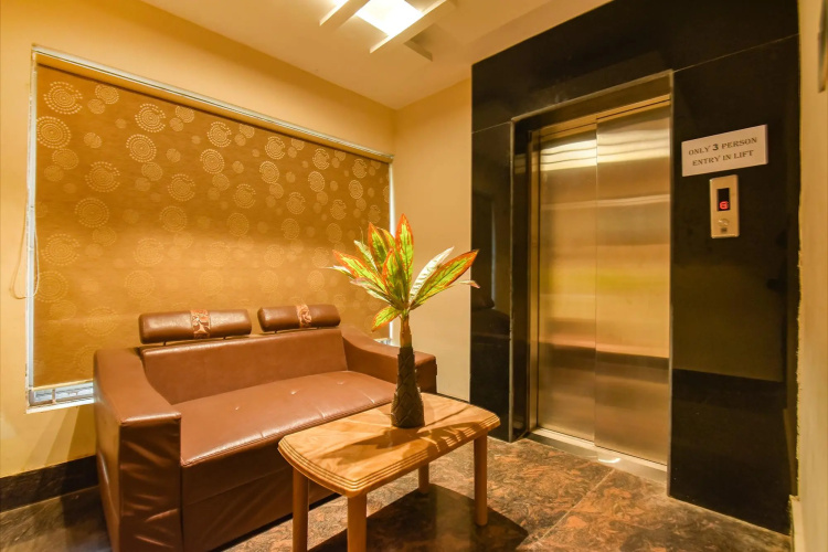 Fabhotel Middleton Desire