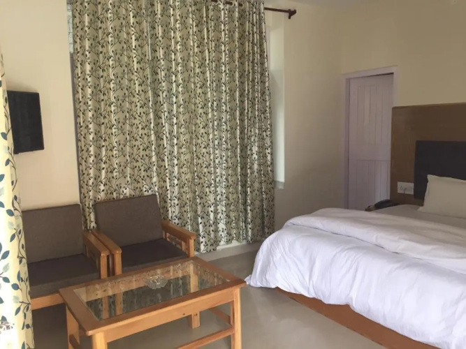 Hotel Ambika Bliss