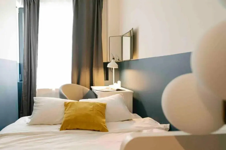 Sunny 2BR Flat-Top Location-Amazing Views