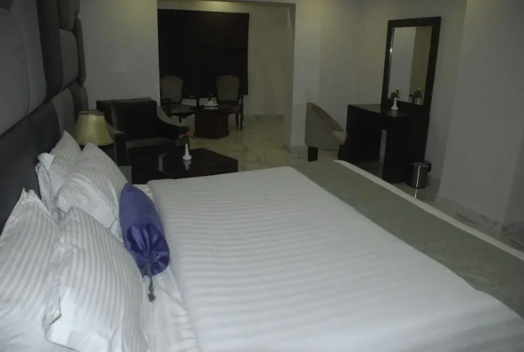 Deluxe Single room