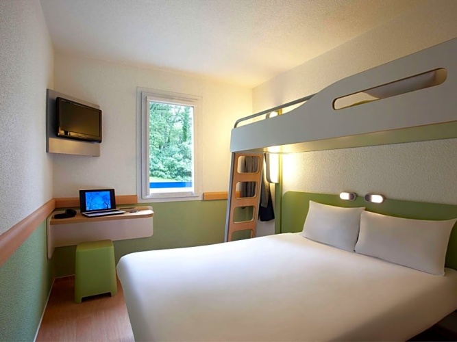 Standard Double room with view