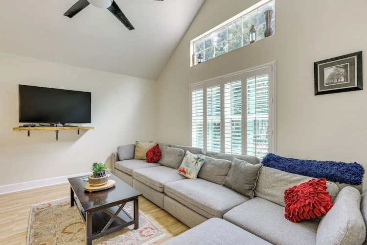 3 Bedrooms Cottage