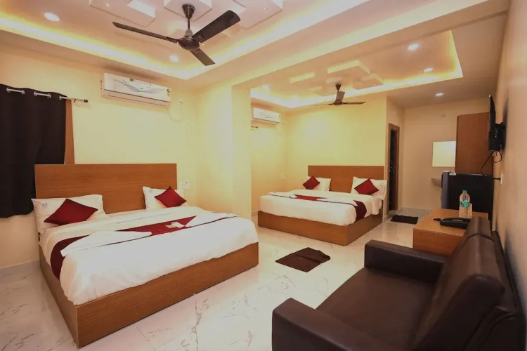 Jay and Jas Hotel