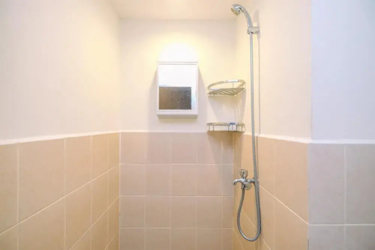 Modern Look 2BR at 28th Floor Podomoro Golf View Apartment