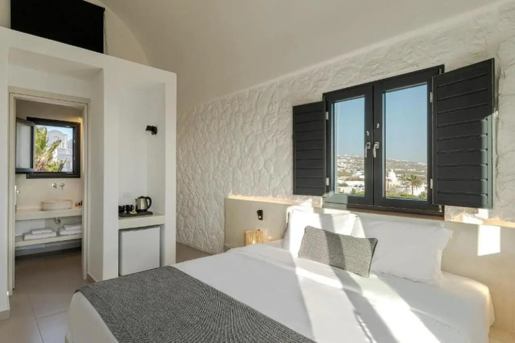 Onyx Hotel & Suites