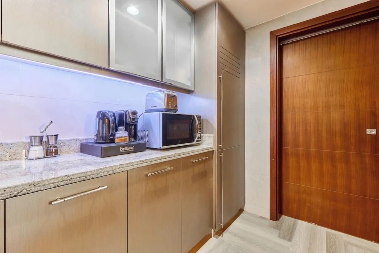 Deluxe Apartment