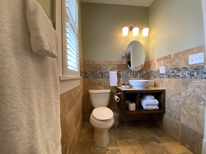 Showers Inn photo 12