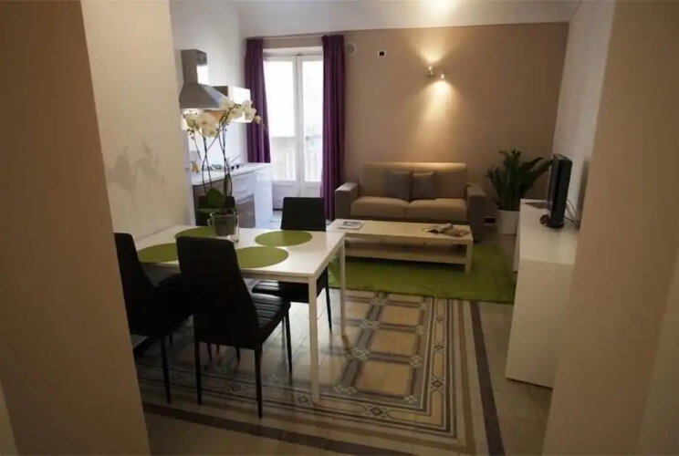 HomeHotels