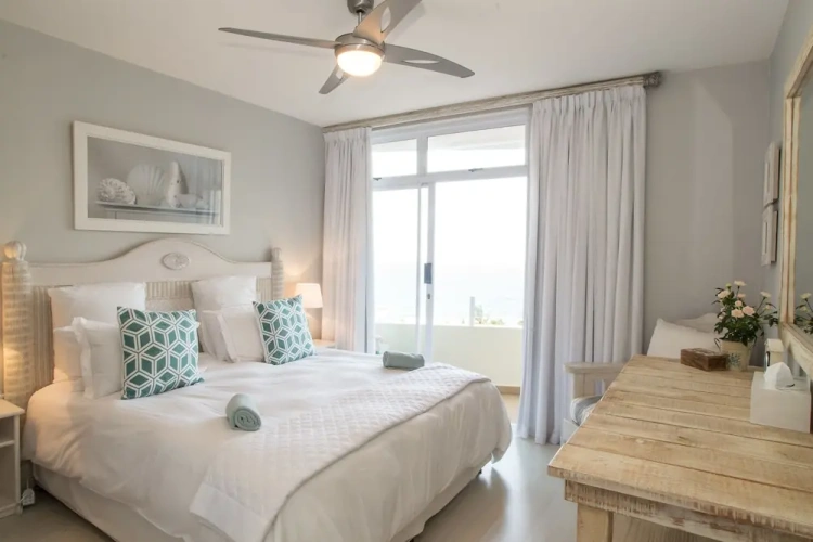3 Bedrooms Luxury Quadruple Apartment with sea view