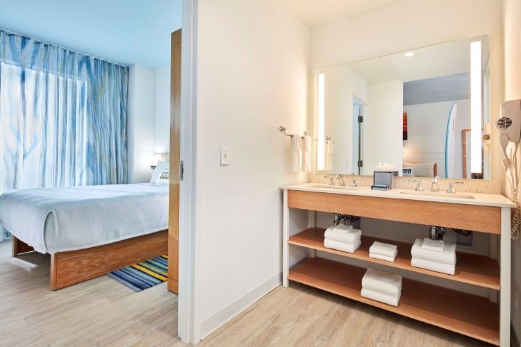 Universal's Endless Summer Resort - Dockside Inn & Suites photo 16