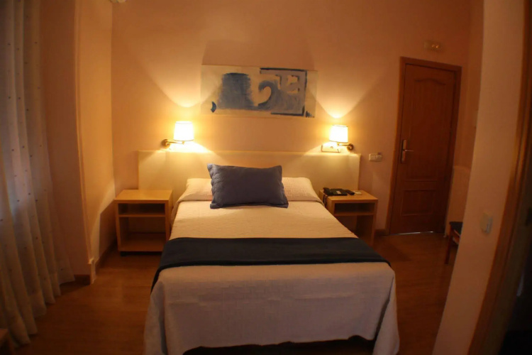 Hostal Santa Cruz