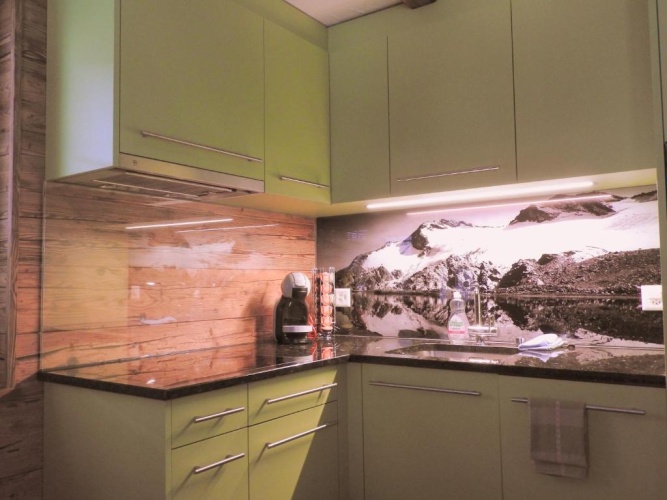 3 Bedrooms Apartment