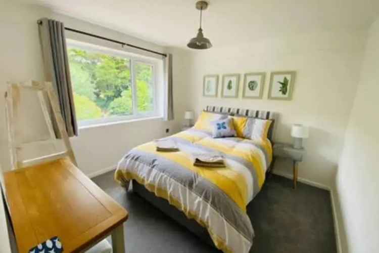 Mousehole Two-bed Bungalow With Parking