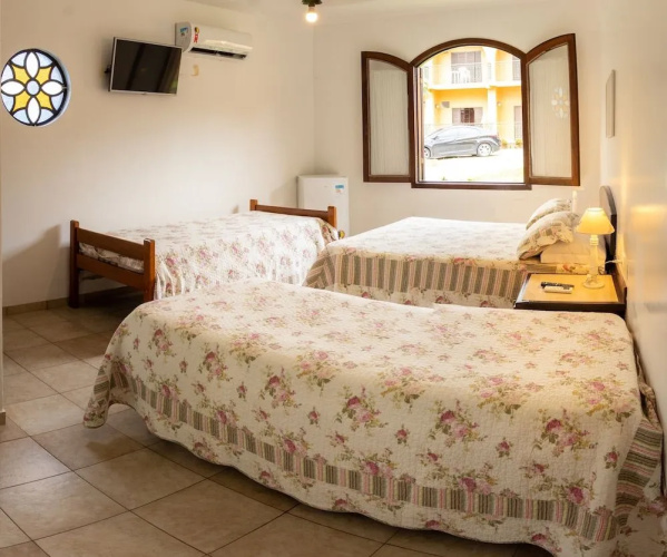 Pousada Casa Amarela