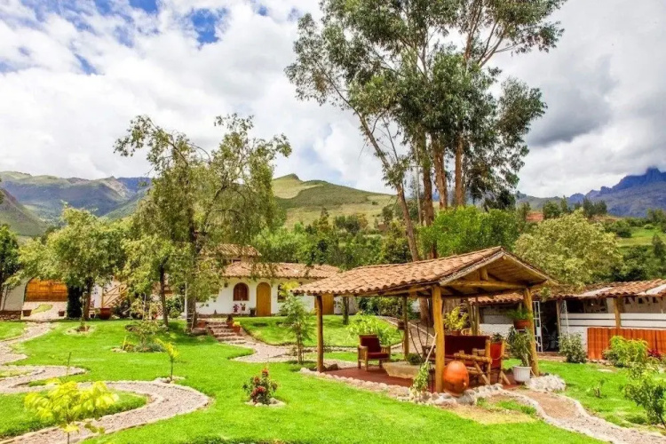 Kusi Lodge